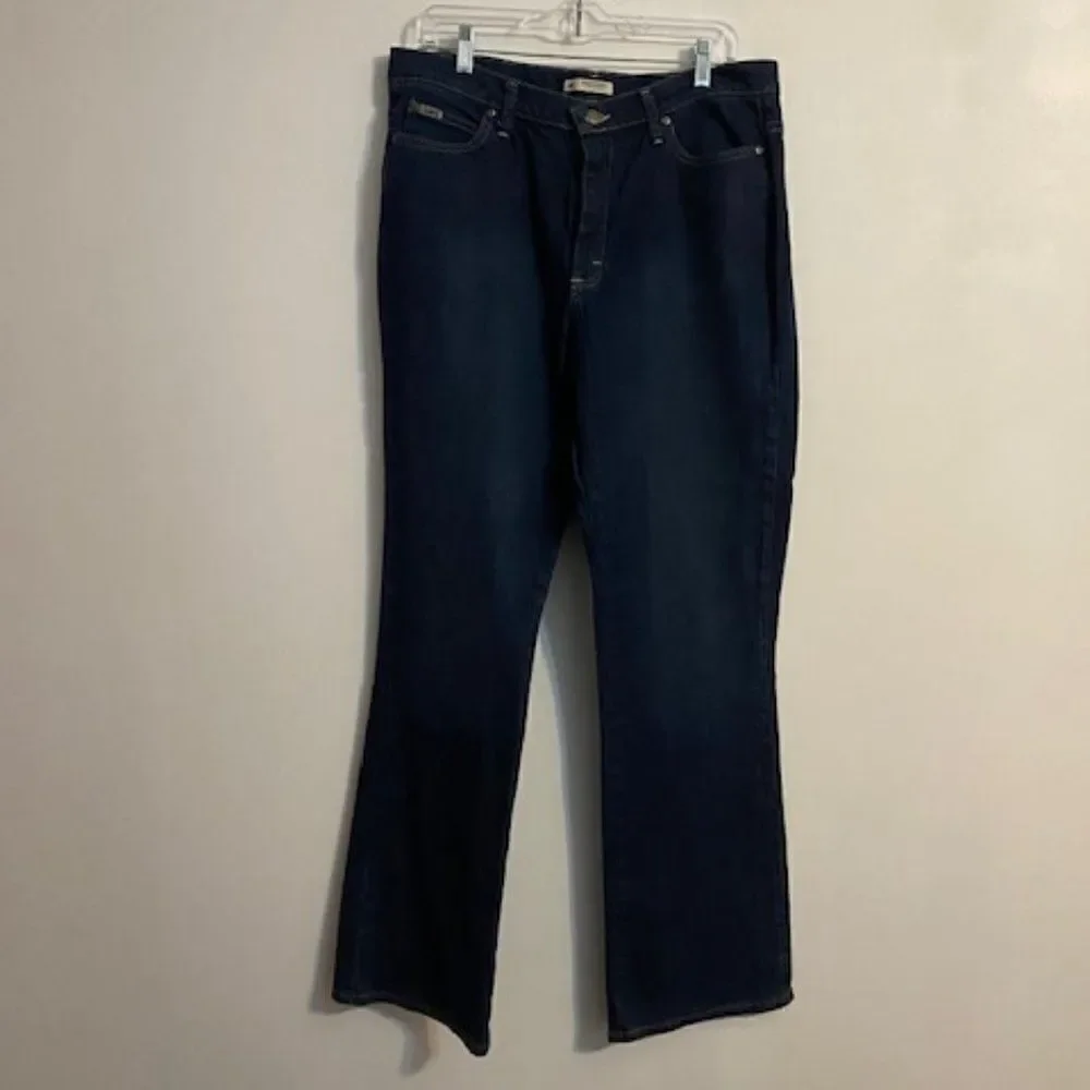Lee Bootcut at the waist 5 pocket jeans, size 14L